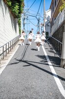 坂を駆け上がる#ババババンビ。