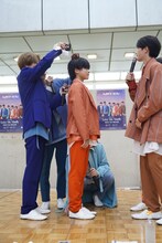 東京・町田ターミナルプラザで行われたLienel「Love Me Madly」リリースイベントの様子。