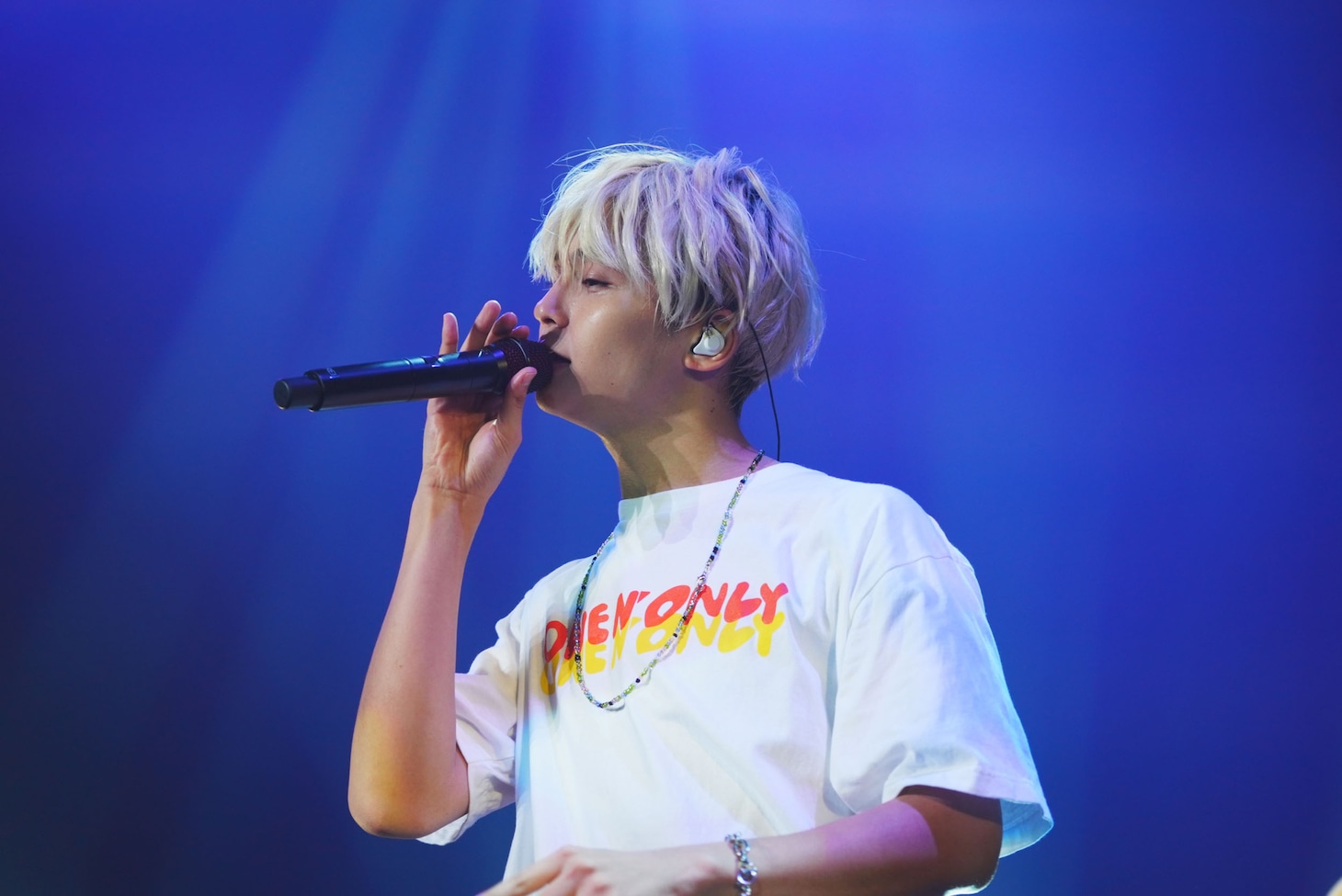 REI（写真は大阪公演）