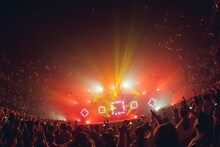 「Eve Arena Tour 2023 虎狼来」ぴあアリーナMM公演の様子。（Photo by Takeshi Yao）