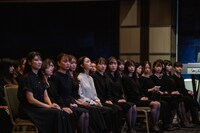 「夏まゆみ 魂に出会う会（お別れ会）」の参加者。