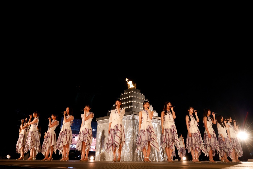 乃木坂46 (c)乃木坂46LLC