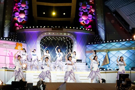 「Never say never」のパフォーマンスの様子。 (c)乃木坂46LLC