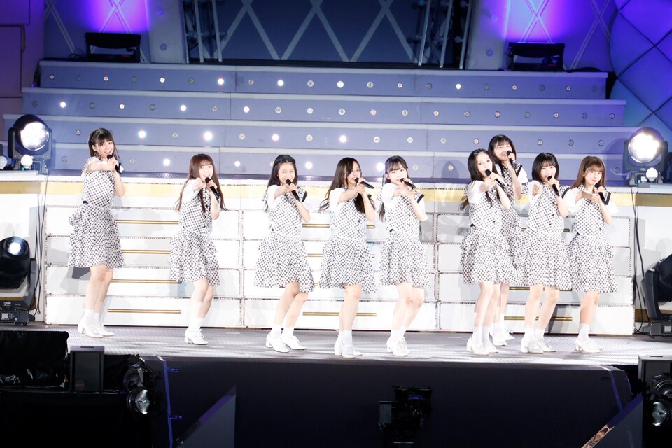5期生楽曲「絶望の一秒前」のパフォーマンスの様子。 (c)乃木坂46LLC