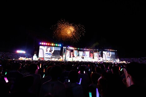 「乃木坂46 真夏の全国ツアー2023」の様子。 (c)乃木坂46LLC
