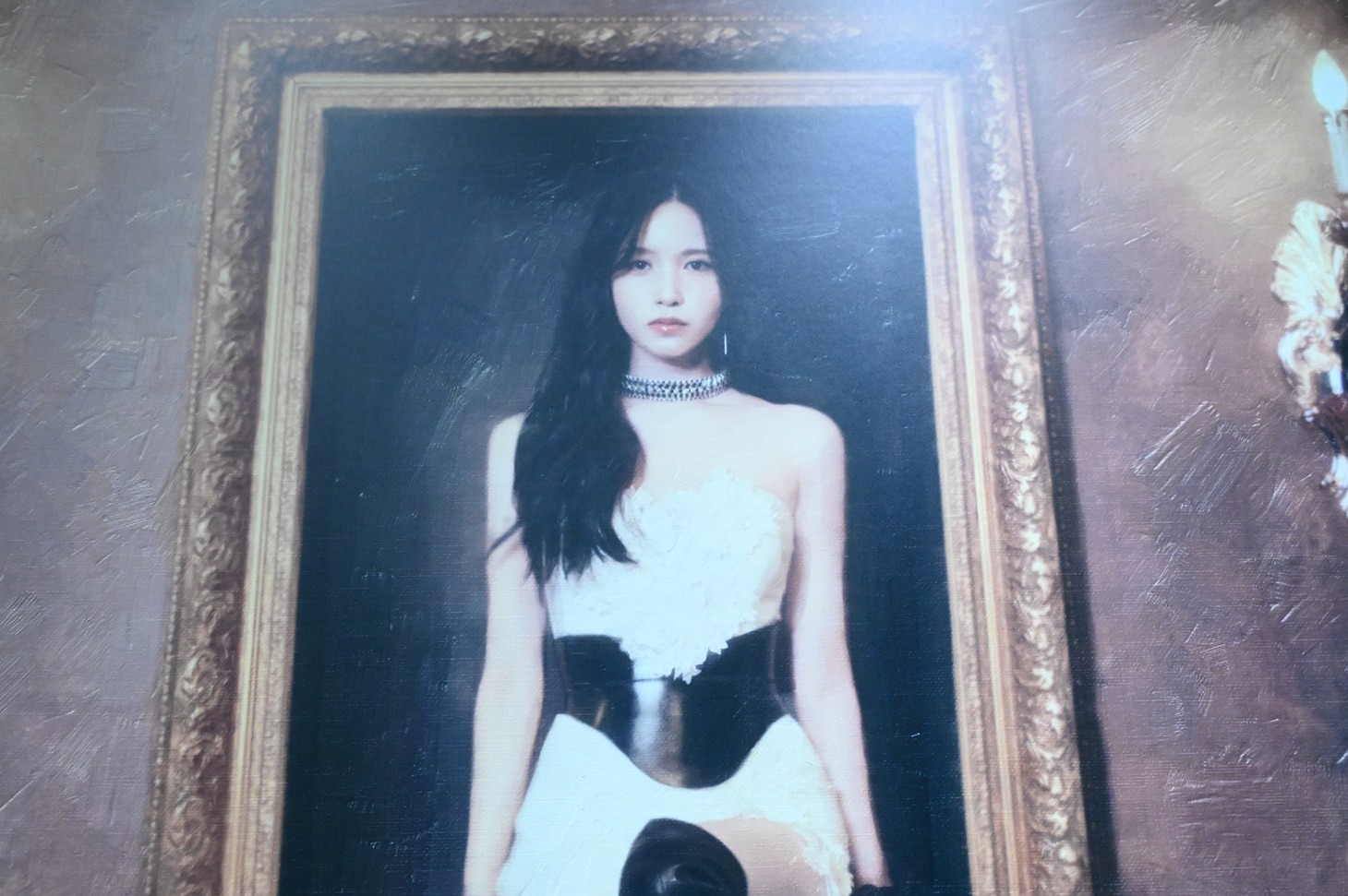 「MISAMO Gallery 『Masterpiece』」館内のフォト展示。