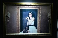 「MISAMO Gallery 『Masterpiece』」館内のフォト展示。