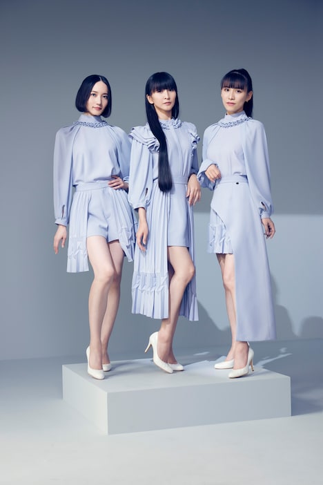 「Future Pop」にインスパイアされたアイテム。(c)AMUSE