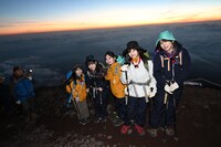 富士登山中の#ババババンビ。（撮影：斉藤明）