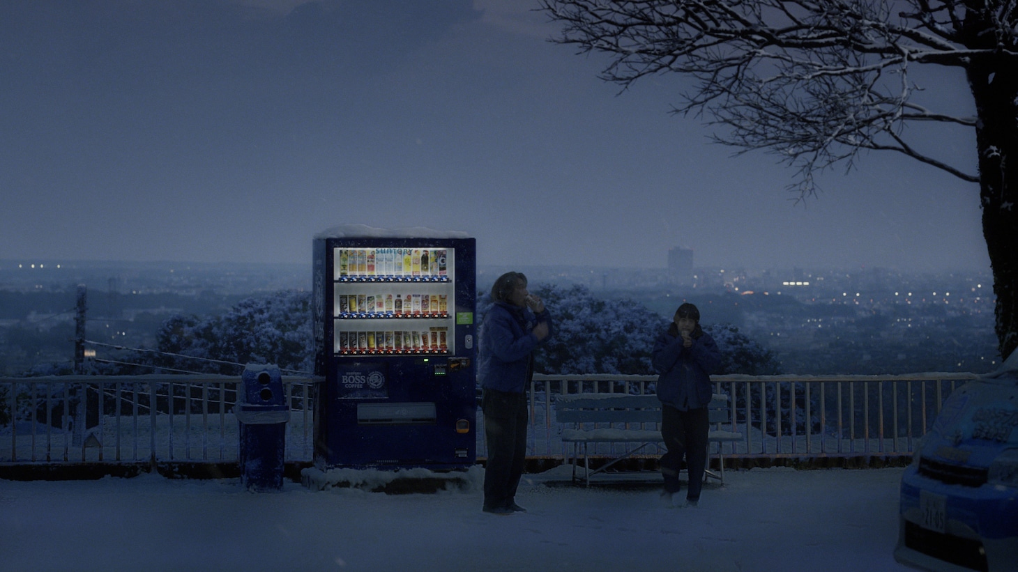 サントリーコーヒー「BOSS」の新CM「いつもの自販機」編より。