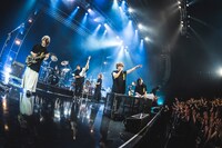 アンコールの様子。（撮影：冨田味我）