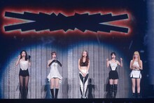 LE SSERAFIM  (P)&(C) SOURCE MUSIC