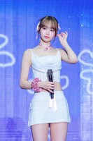 KIM CHAEWON (P)&(C) SOURCE MUSIC