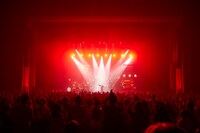 JUJU「ジュジュ苑スペシャル スナックJUJU 2023 ～47都道府県出店!!“あのママ”がJUJU20周年を勝手に前祝い全国ツアー～」東京公演の様子。