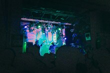 カメレオン・ライム・ウーピーパイのステージの様子。（Photo by Hayato Niiya）