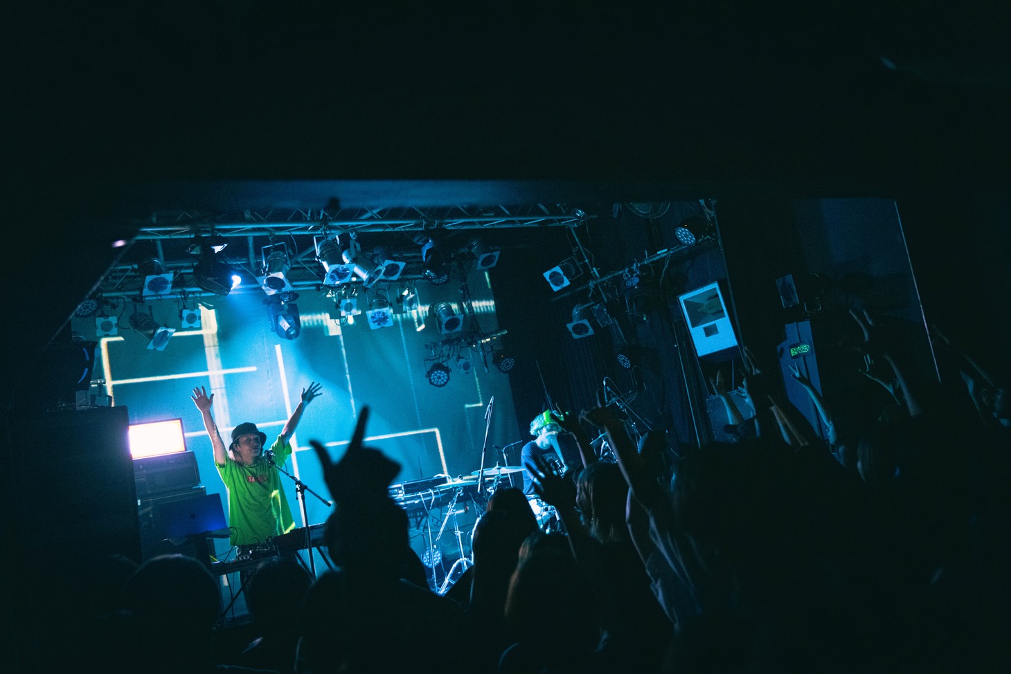 NIKO NIKO TAN TANのステージの様子。（Photo by Hayato Niiya）