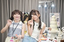 チョコフォンデュを楽しむわーすたメンバー。