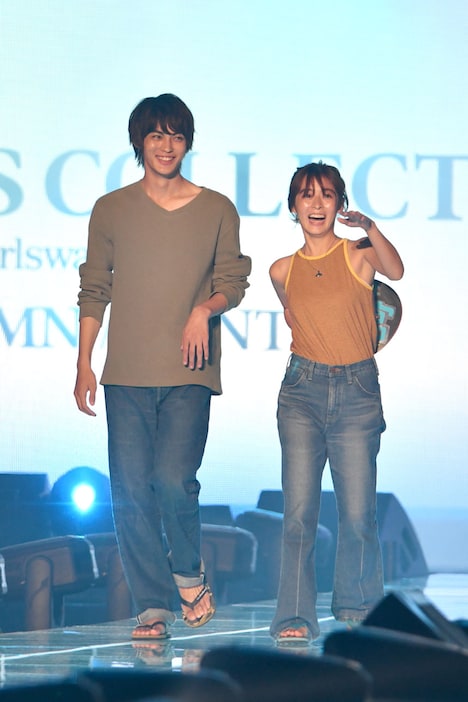 「真夏のシンデレラ」ステージの様子。