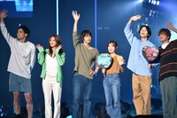 「真夏のシンデレラ」ステージの様子。