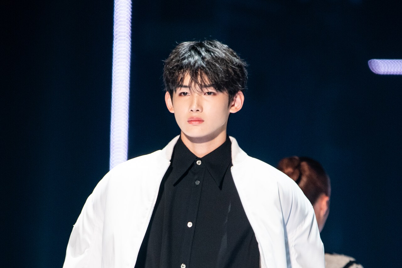 「&AUDITION 」出身・HIKARUとJOがランウェイで共演、土屋アンナは息子にジュエリーを捧げたい