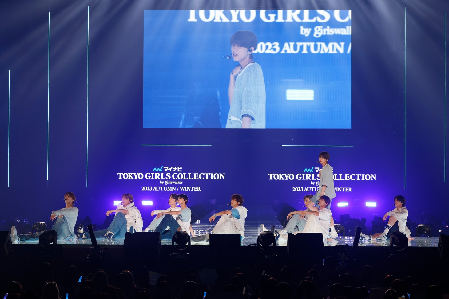 &TEAMのステージ。