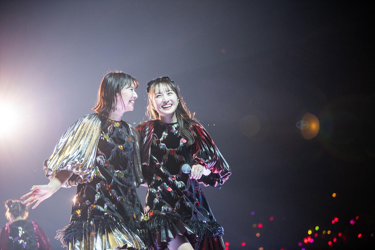 ももいろクローバーZの玉井詩織と百田夏菜子。