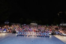 「アイドルカレッジ14th AnniversarLIVE ～あなたとみたいYOZORA～ in 日比谷野外大音楽堂」の様子。（提供：BLUE ROSE）