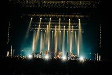 ハナレグミを迎えたパフォーマンスの様子。（撮影：Ray Otabe）