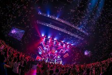 「ナオト・インティライミ LIVE TOUR 2023 SUMMER」の様子。（撮影：森好弘）