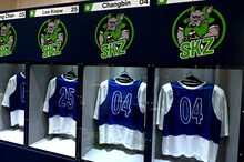 展示されているStray Kidsの着用衣装。