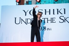 去り際のYOSHIKI。