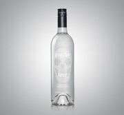 HYDE監修ウォッカ、その名も「PSYCHO LOVE」今秋アメリカから上陸