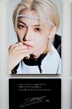 フィリックスの直筆メッセージとサイン。