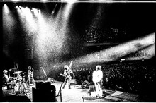 The Street Sliders「天国と地獄 LIVE AT BUDOKAN 1987」より。