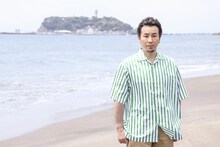 八木海莉「メタモルフォーゼ」のベースを担当した山田貴洋（ASIAN KUNG-FU GENERATION）。