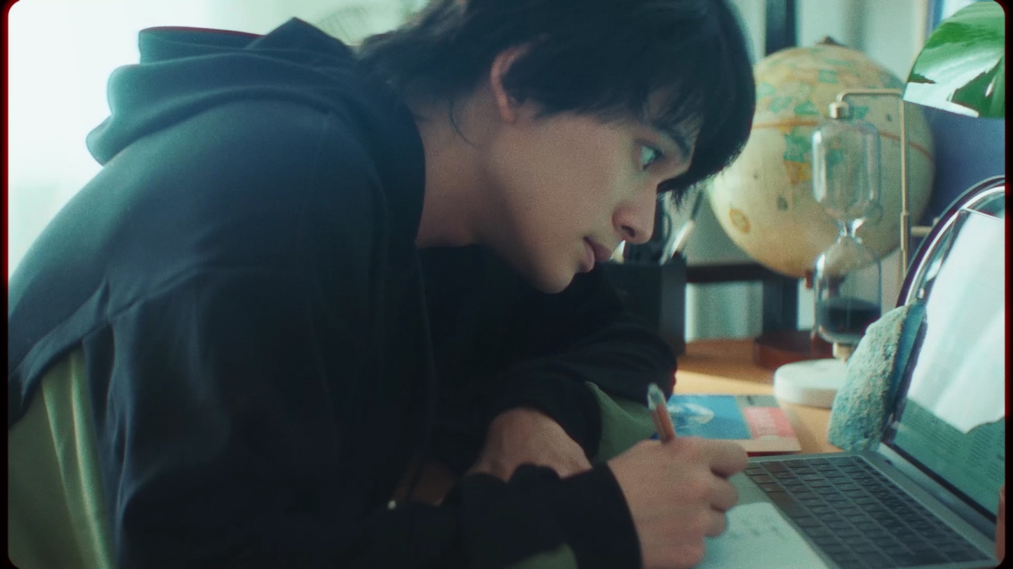 「niko and...」新ブランドムービーより。