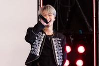 笑顔のJAY。（撮影：曽我美芽）