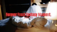 「Forever Fresh Ecstasy Moment」ミュージックビデオより。