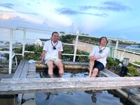 左から大悟（千鳥）、トータス松本（ウルフルズ）。(c)テレビ東京