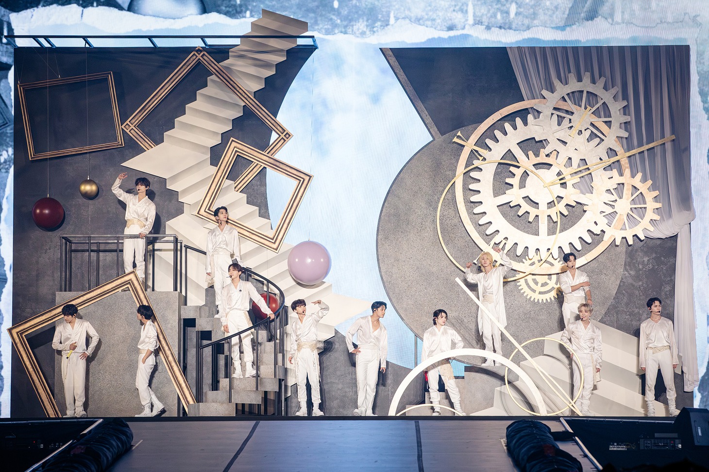 SEVENTEEN(P)&(C) PLEDIS Entertainment