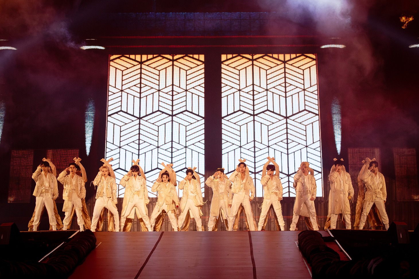SEVENTEEN (P)&(C) PLEDIS Entertainment