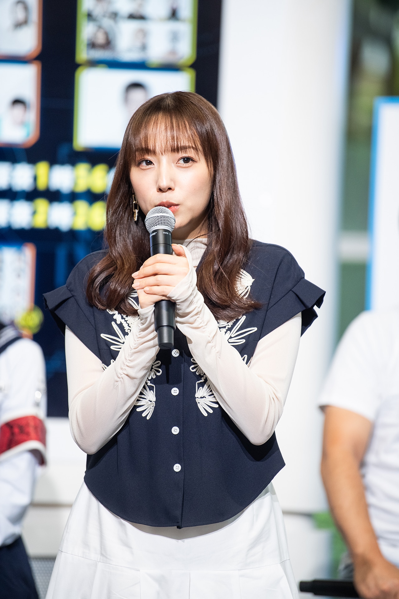 新内眞衣 クリアファイル ミニストップ Amazon.co.jp: 元乃木坂46 新内眞衣 ミニストップ クリア