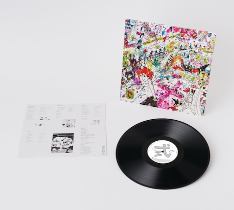 ドレスコーズ「式日散花」アナログ盤のパッケージ。