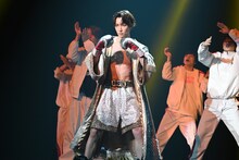 「DREAM BOYS」公開ゲネプロより、渡辺翔太。