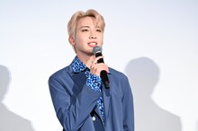 「夜が明けても瑠姫が部屋に入れてくれません、川尻蓮です」と自己紹介した川尻蓮。