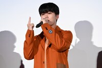 「Go to the TOP」ポーズで挨拶した木全翔也。