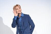 小粋に退場する川尻蓮。