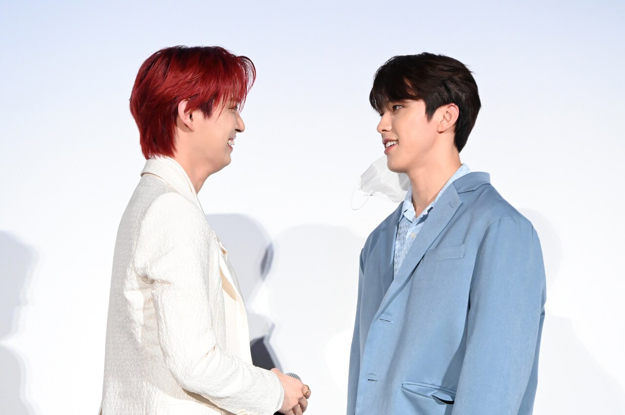 素顔で対面した白岩瑠姫と河野純喜。 - 瑠姫やったげて！JO1河野が