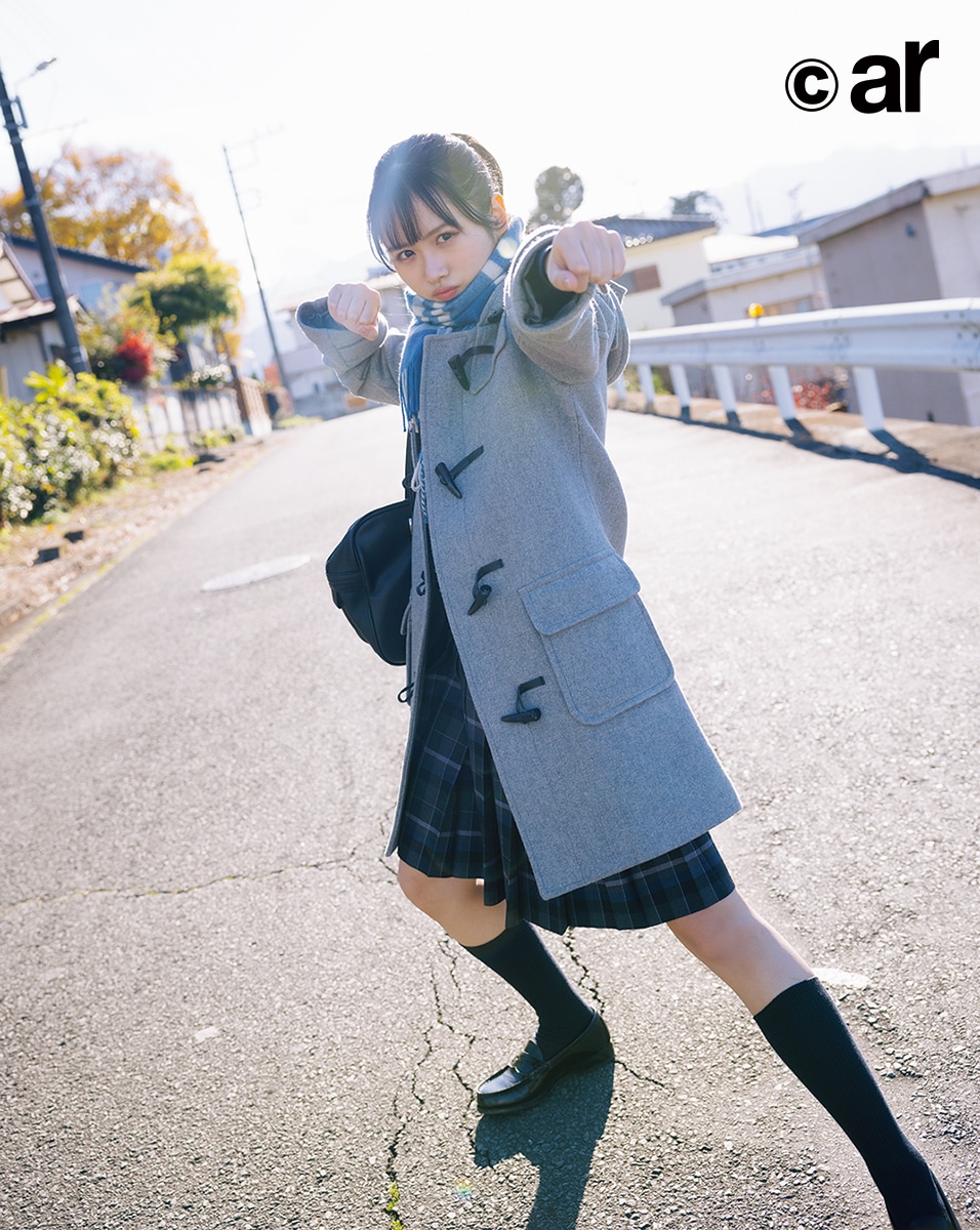 雑誌「ar」10月号より上村ひなの（日向坂46）。