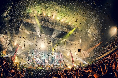 HYDE「HYDE LIVE 2023 Presented by Rakuten NFT」の様子。（写真提供：VAMPROSE）